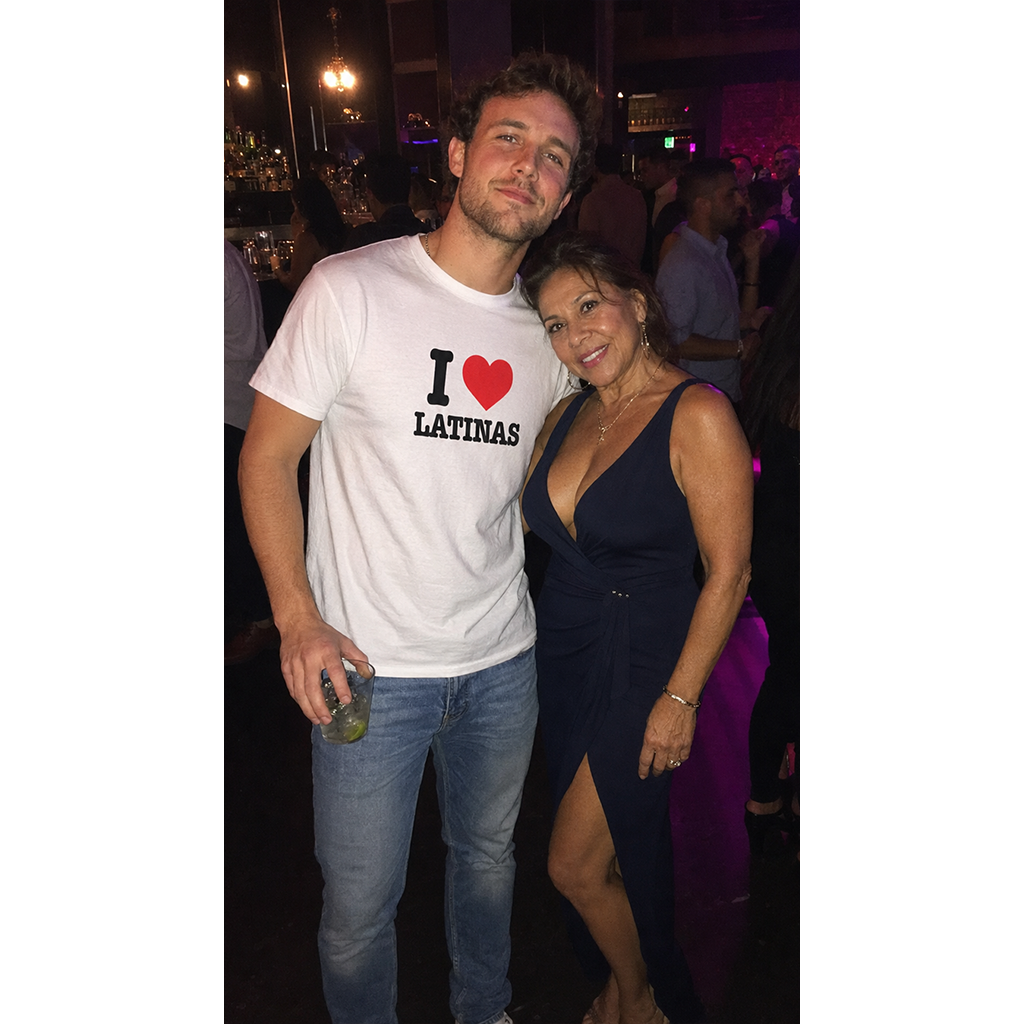 i love latinas tee
